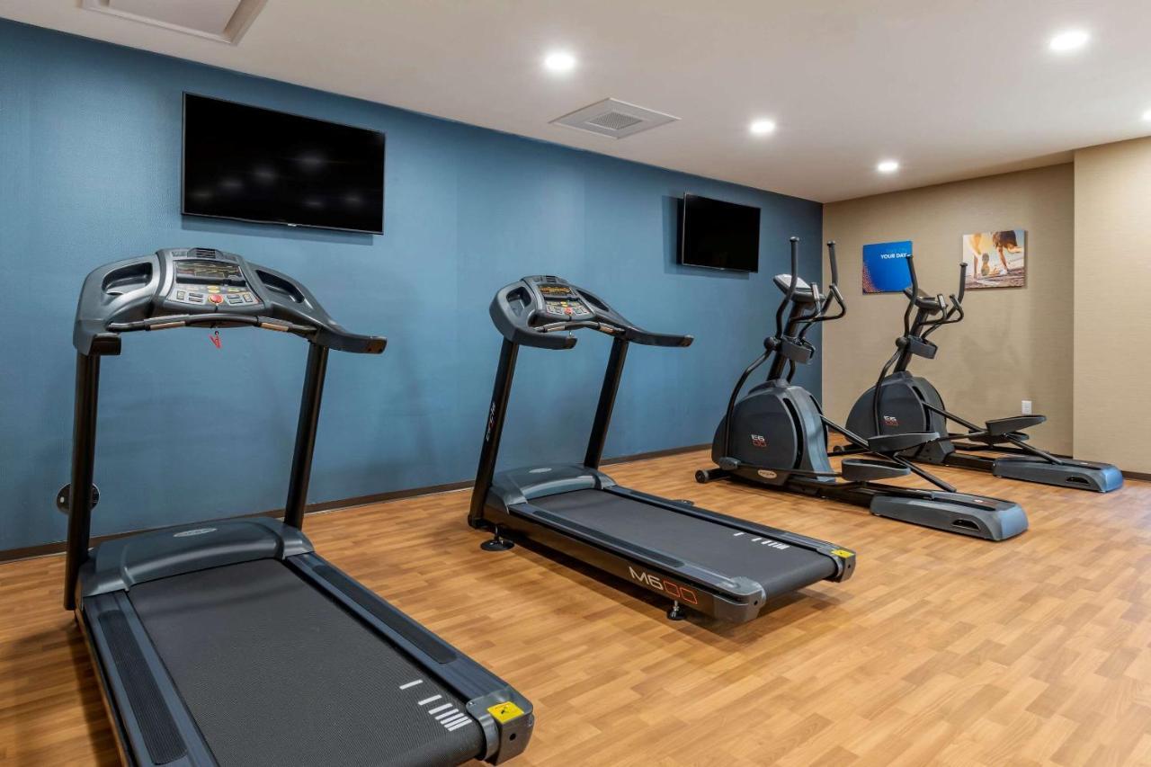 Comfort Suites Camp Hill-Harrisburg West Екстер'єр фото
