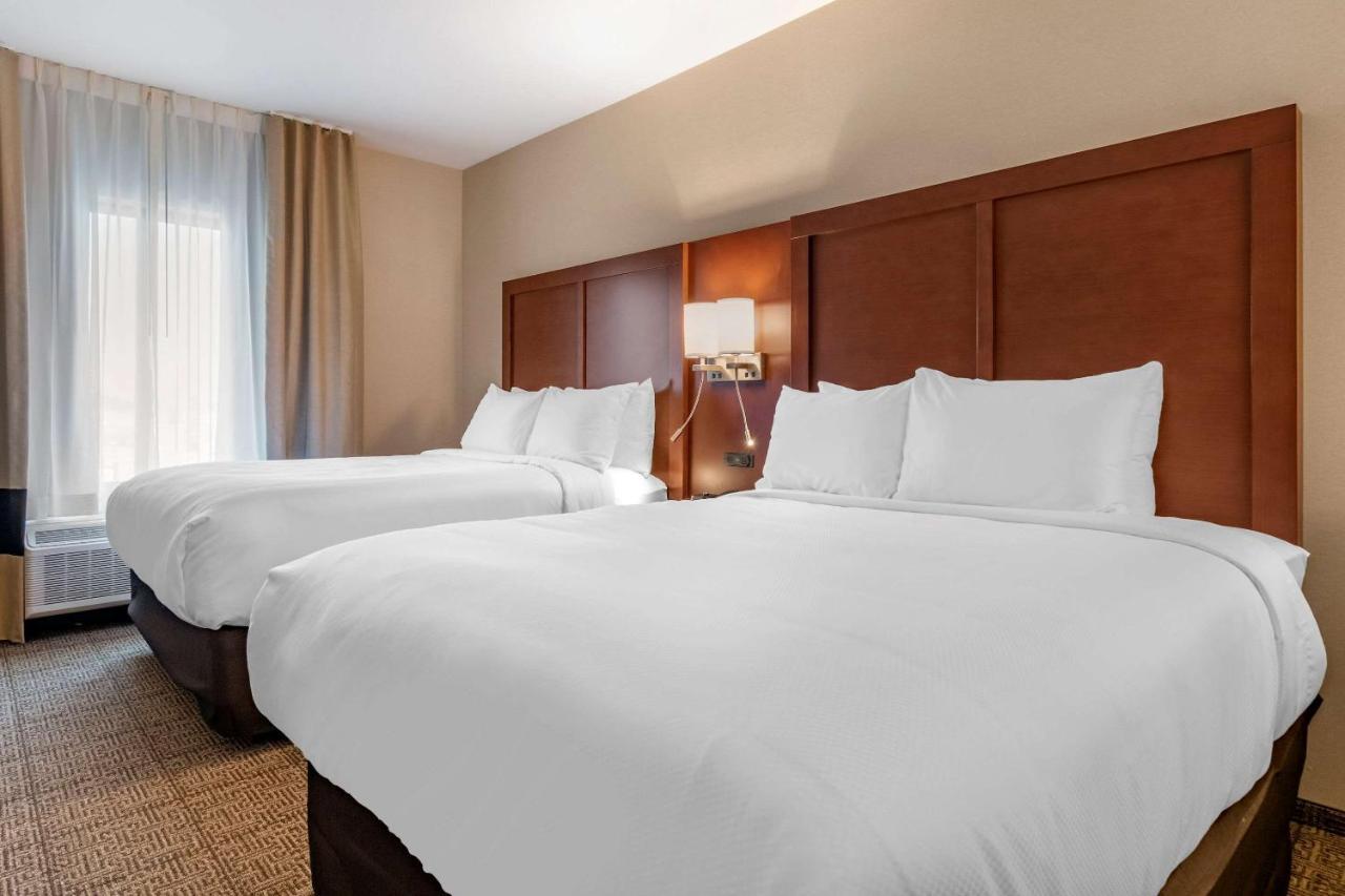 Comfort Suites Camp Hill-Harrisburg West Екстер'єр фото